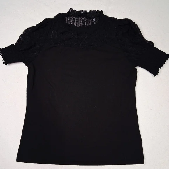 Vero Moda Black Lace Blouse - Picture 1 of 4